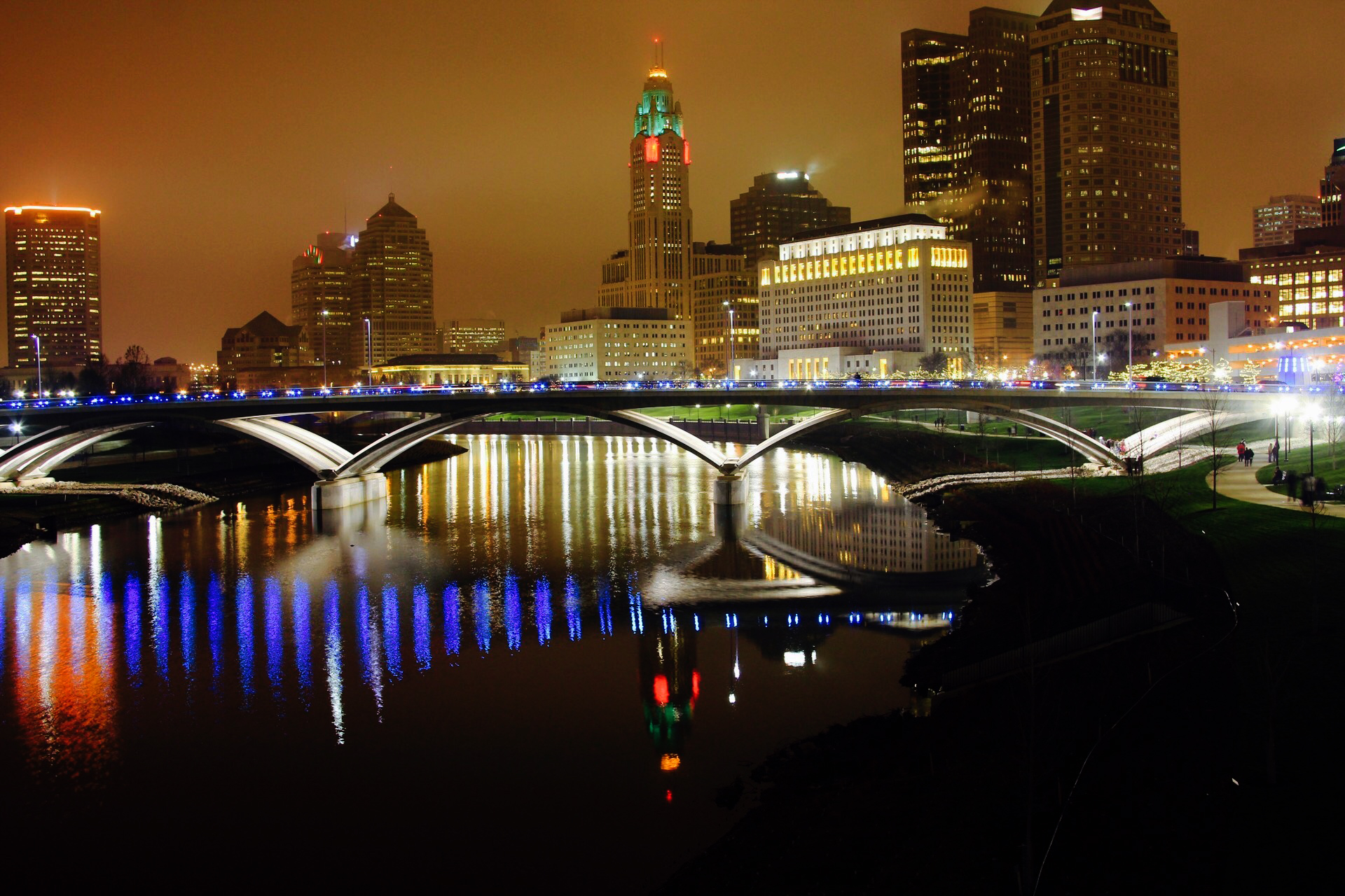 Columbus, Ohio skyline at night